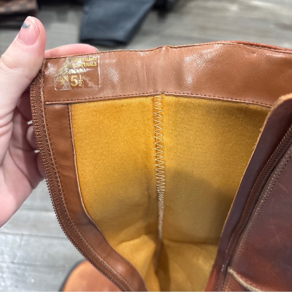 Elegant Brown Heeled Boots for Women - Picture 6 of 6